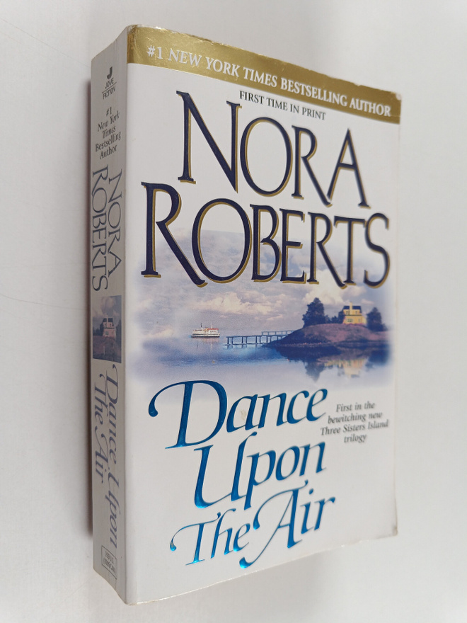 Nora Roberts : Dance Upon the Air