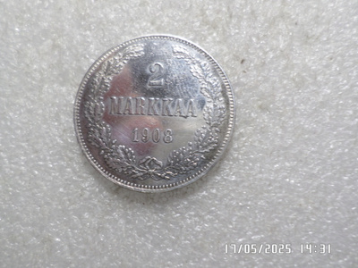 2  mk 1908   hopeaa  kulkematon   lyöntikiiltoinen rahaa .