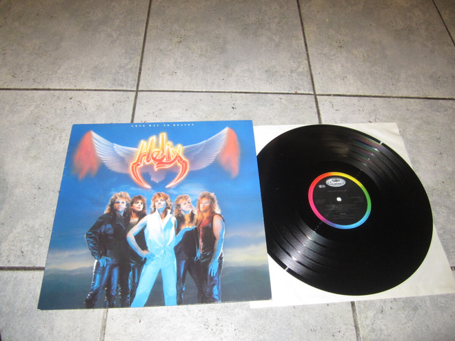 HELIX - LONG WAY TO HEAVEN ( hienokuntoinen lp )