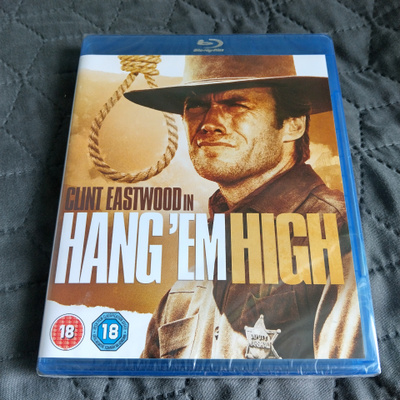 Hang 'Em High - hirttäkää heidät Blu-Ray **muoveissa**