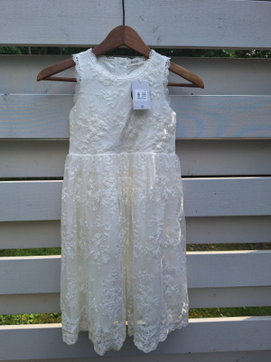 Tyttöjen juhlamekko 128 cm