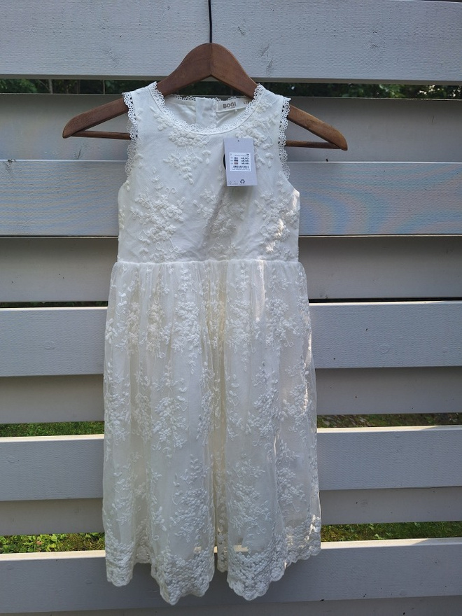 Tyttöjen juhlamekko 128 cm