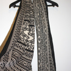 Huivi musta luonnonvalkoinen kuvio 180cm x 61cm uusi - pikkukuva 1