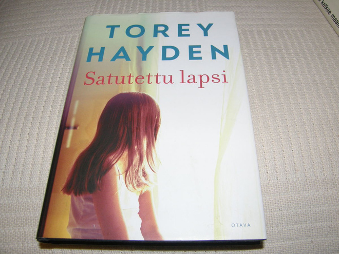 Torey Hayden Satutettu lapsi  -sid