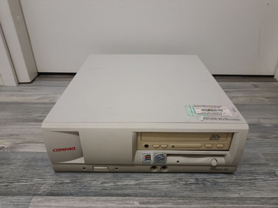 Retro Compaq Deskpro