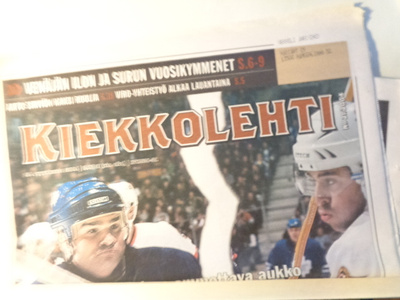 Kiekkolehti Nro 21/2004 (3.2)