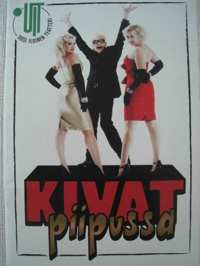 Käsiohjelma  Kivat piipussa Uusi Iloinen Teatteri UIT