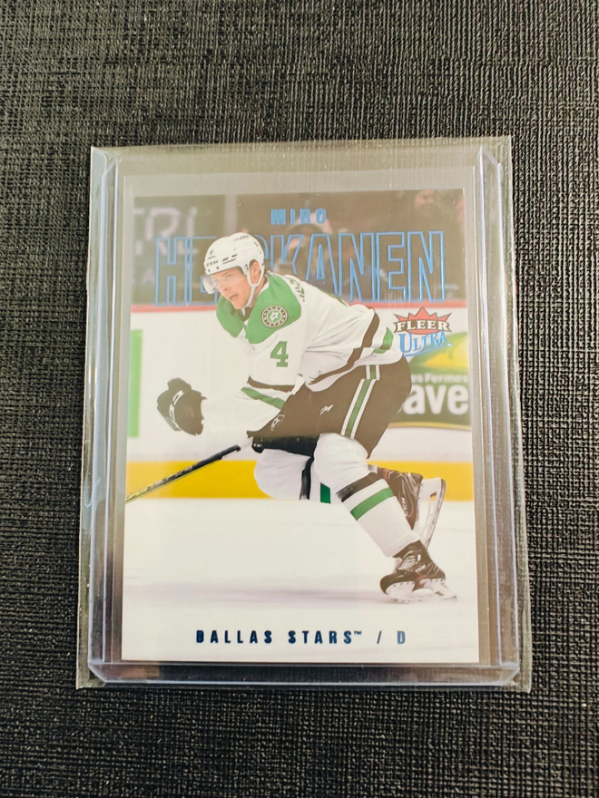 Miro Heiskanen - 21-22 Fleer Ultra Blue /399