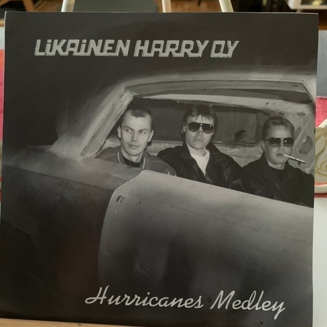 LIKAINEN HARRY OY: Hurriganes Medley * Gimme Gimme Honey