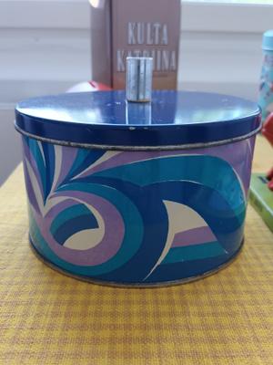 60-luvun vanha retro peltipurkki