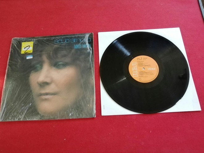 Seija Simola: Katseen kosketus LP