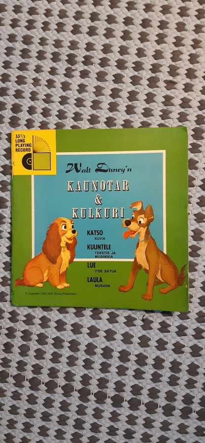 Walt Disney Kaunotar ja Kulkuri satulevy LP 1.p HYVÄ!