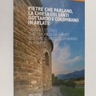 Beatrice Milani : Pietre che parlano, la chiesa dei santi... - pikkukuva 1