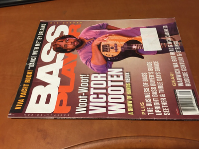 BASS PLAYER MAGAZINE 9/2011