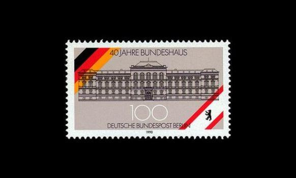 Berlin 867 ** Liittopäivätalo 40v (1990)