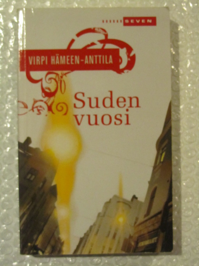 Virpi Hämeen-Anttila • Suden vuosi