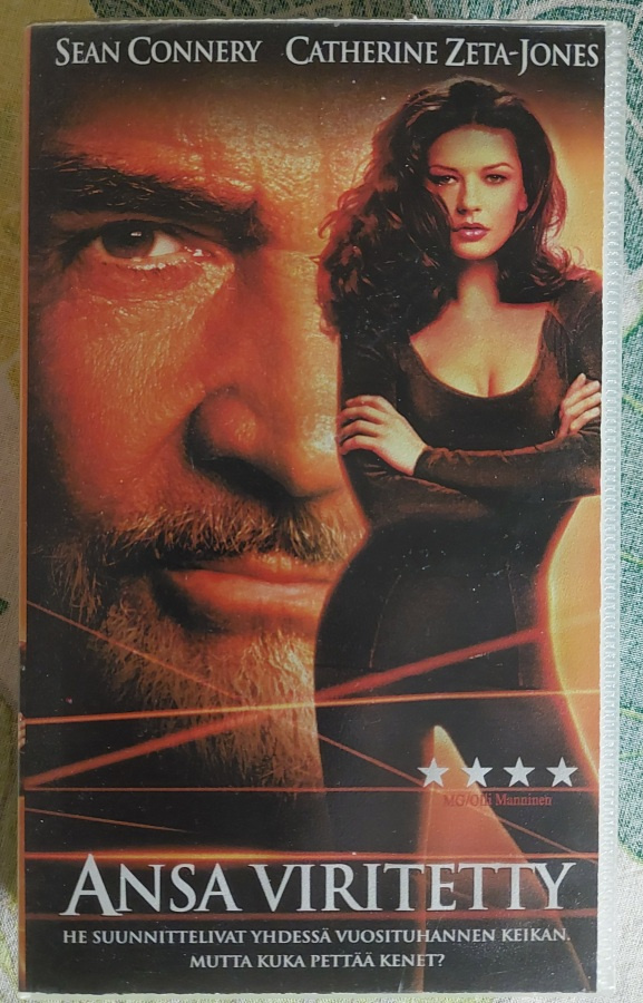 VHS  elokuvia 3 kpl,  koekatseltu ja kelailtu.