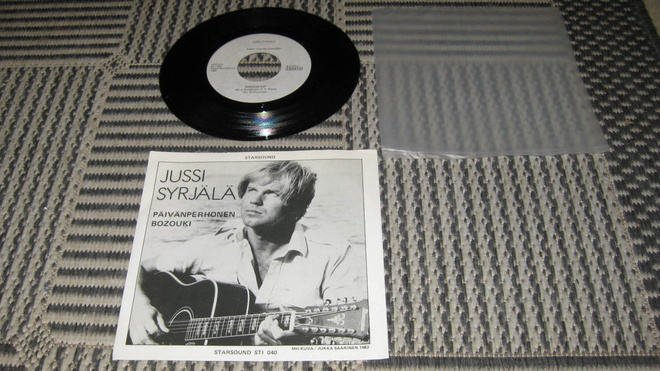* Jussi Syrjälä – Päivänperhonen / Bozouki 7" single  *