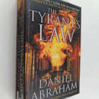 Daniel Abraham : The Tyrant's Law - pikkukuva 1