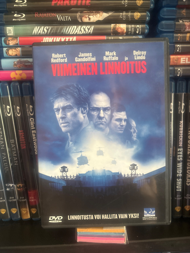 Robert Redford: Viimeinen linnoitus (2002)