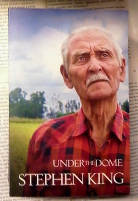 Stephen King - Under the Dome (softcover)