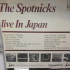 THE SPOTNICKS - LIVE IN JAPAN. SWE -69 1ST PRESS. M-/M- LP - pikkukuva 2