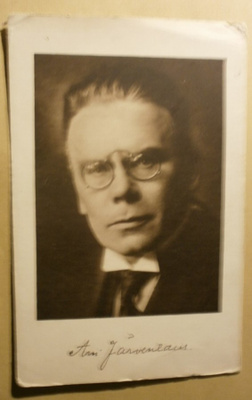 Arvi Järventaus - kirjailija, pappi, pain. signeeraus ei p.