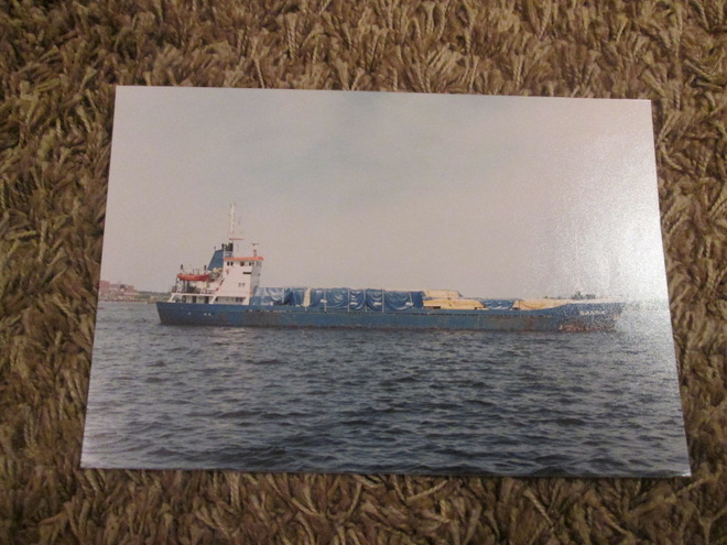 SANNA LAIVA : ISO VALOKUVA koko n 30 * 20 cm
