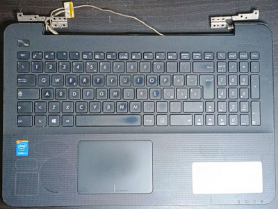 ASUS X554L osia