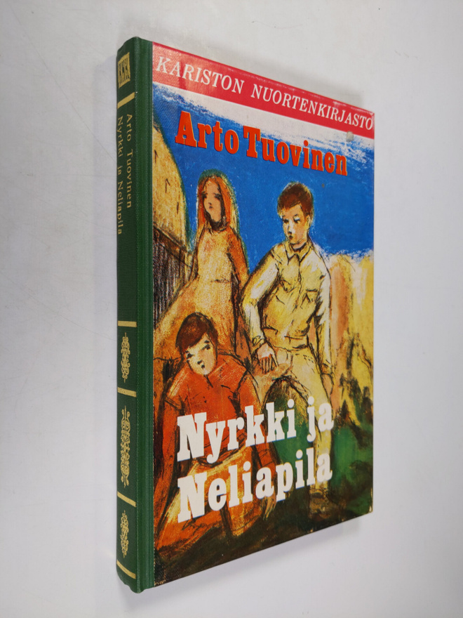 Arto Tuovinen : Nyrkki ja neliapila