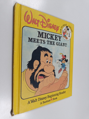 Mickey Meets The giant : Fun-To-Read Library Volume 1