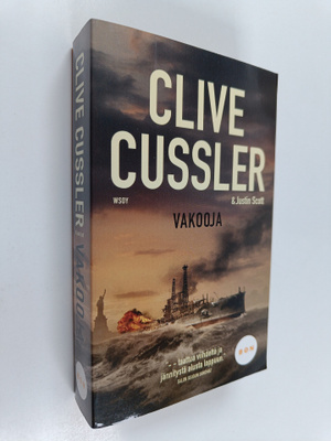 Clive Cussler ym. : Vakooja