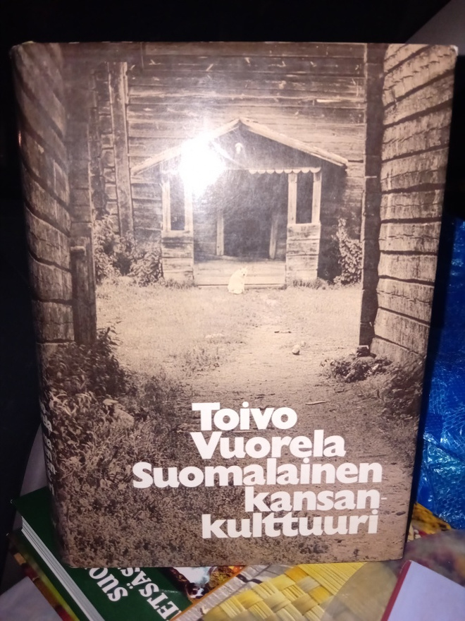 Toivo Vuorela: Suomalainen kansankulttuuri (Sis.pk:t)