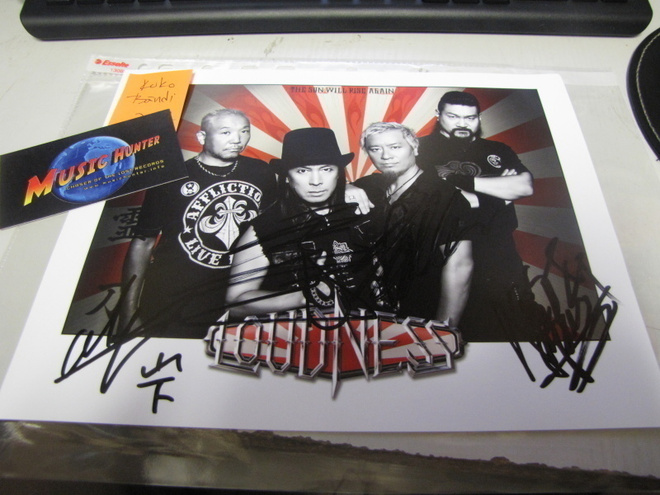 LOUDNESS PROMOKUVA KOKO BÄNDIN NIMMAREILLA !