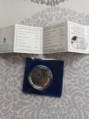 10€ Suomen Lippu Hopearaha
