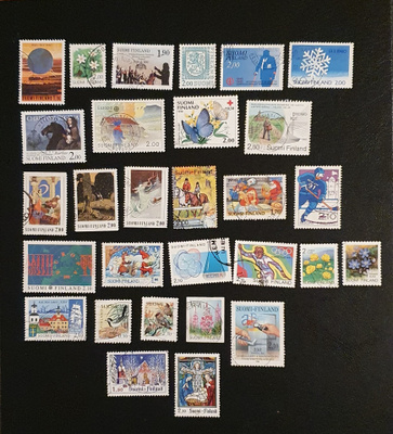 POSTIMERKKEJÄ VUOSILTA 1990-1992
