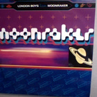 LONDON BOYS  ::  MOONRAKER  :: VINYYLI  7"    1992 - pikkukuva 1