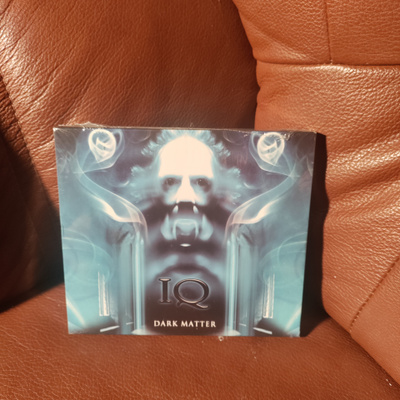 IQ-dark matter CD.