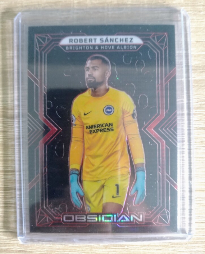 Robert Sanchez numeroitu 12/30