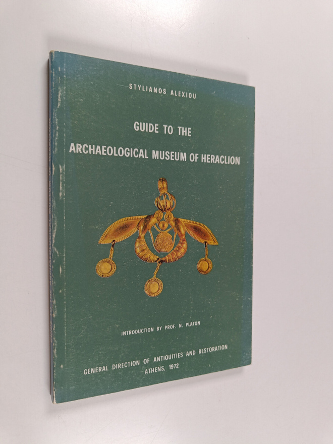 Stylianou Alexiou : Guide to the Archaeological Museum of...