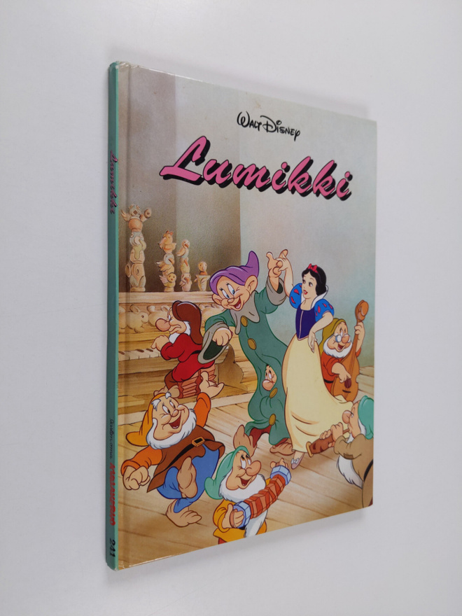 Walt Disney : Lumikki : Disneyn satulukemisto