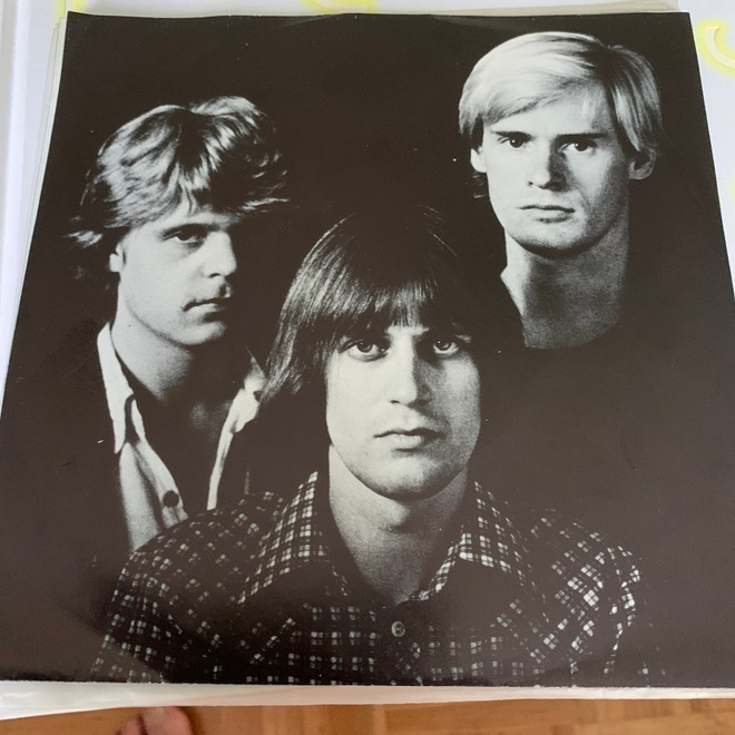 VOX: Live Your Life * A Hold of Anything * FIN 1978