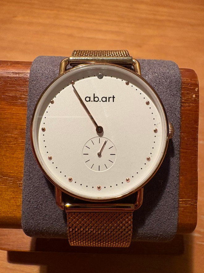 a.b.art rannekello – Swiss movement, sapphire crystal, mesh-