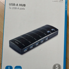 DELTACO – USB-A-keskitin, 7 x USB-A-portti, musta - pikkukuva 1