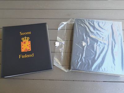 Davo Suomi I 1944 - 1975 Postimerkkikansio Suojakotelolla