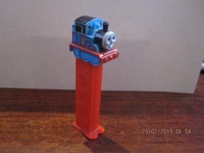 Pez karkki kone