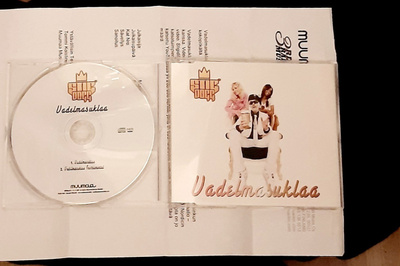 Stig Dogg - Vadelmasuklaa CD-single + pressi-info