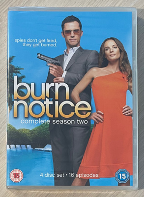 Burn Notice: Kausi 2 (4DVD) uusi ja muoveissa