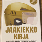 JÄÄKIEKKO KIRJA, huippupelaajien tekniikat ja taidot - pikkukuva 1