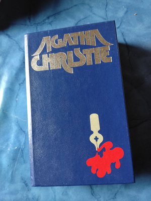agatha chritie neiti pinkertonin salaisuus neiti lemon ereht
